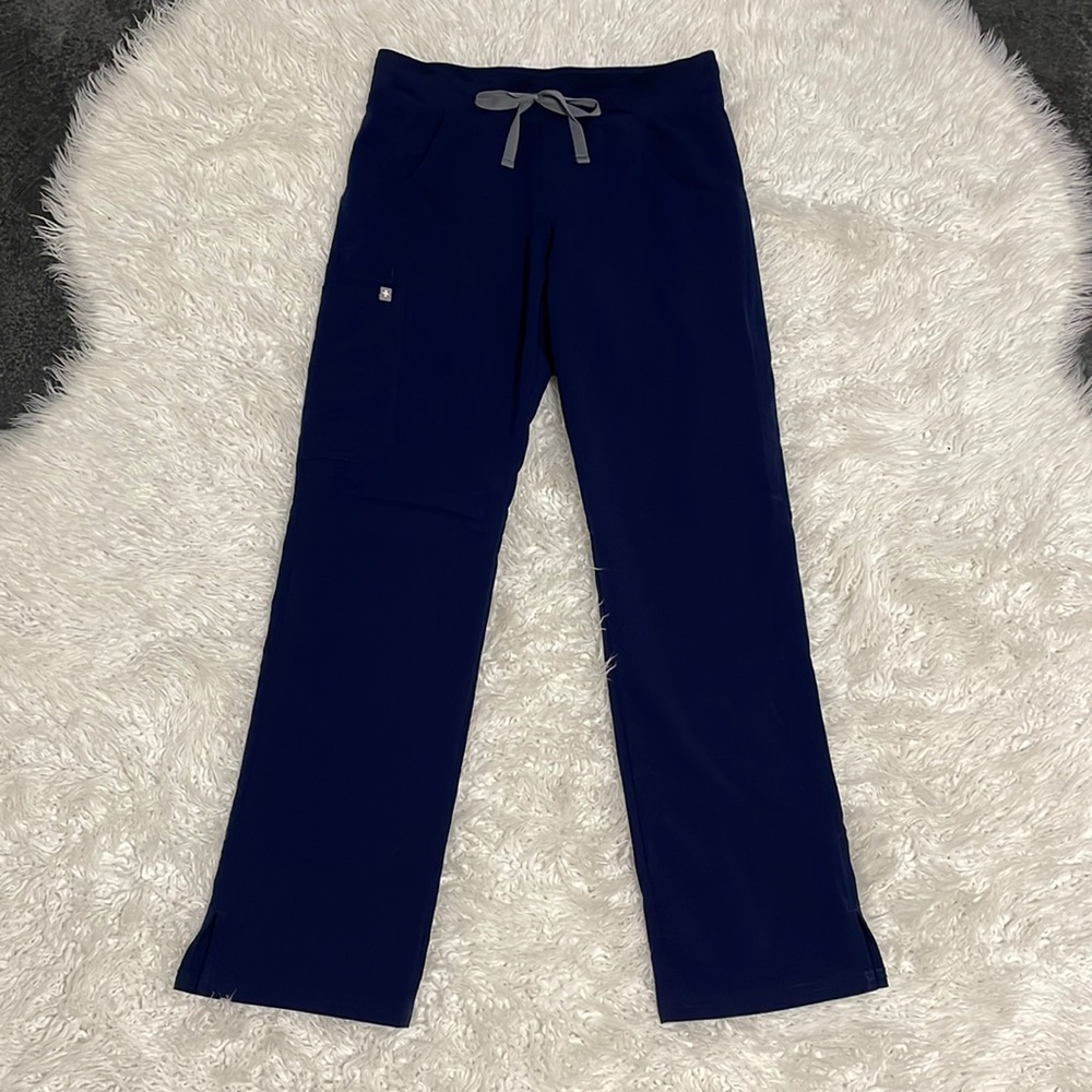 COPY - FIGS Navy Kade Cargo Scrub Pants